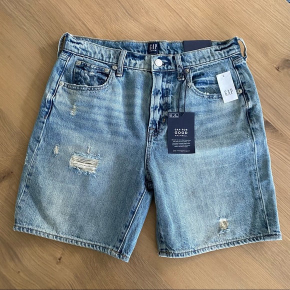 ❌SOLD❌Gap High Rise 7” Denim Shorts - Picture 3 of 7
